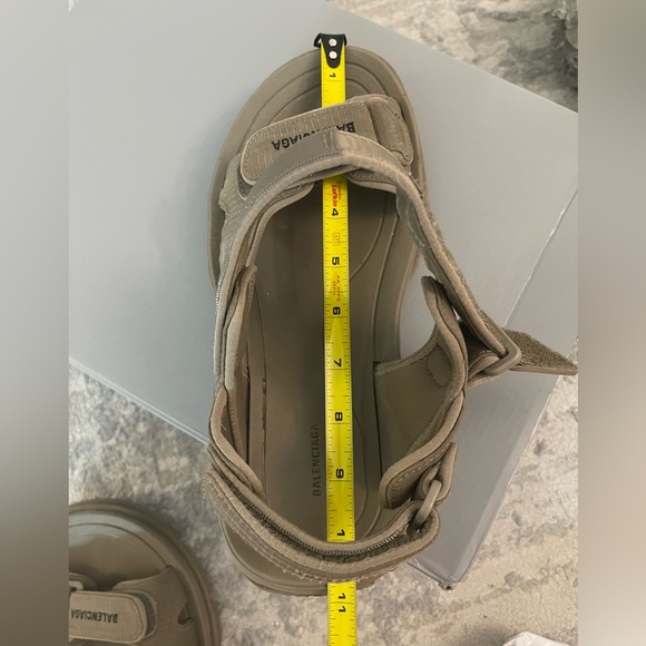 Balenciaga   Tourist Sandals - Picture 9 of 9